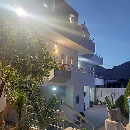Hotel George 4*